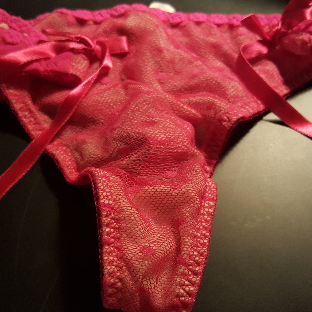Thong-Hot Pink w/Bows Cabernet SZ L
